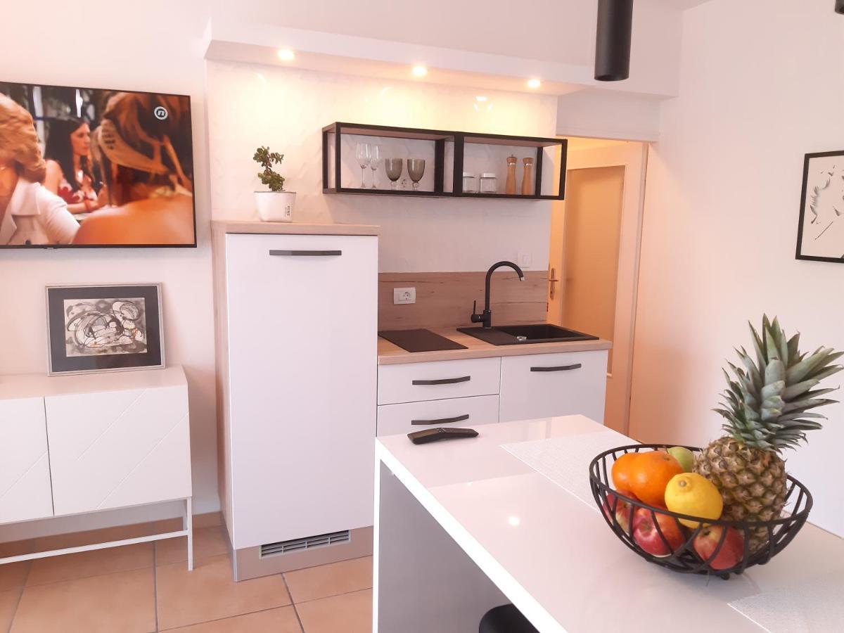 Apartment Iva Studio ราบัซ ภายนอก รูปภาพ